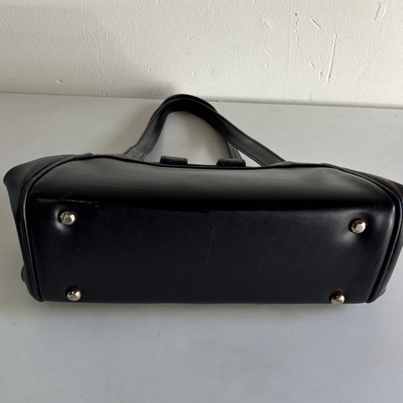 Vintage Black Leather Shoulder Bag - Picture 7 of 12